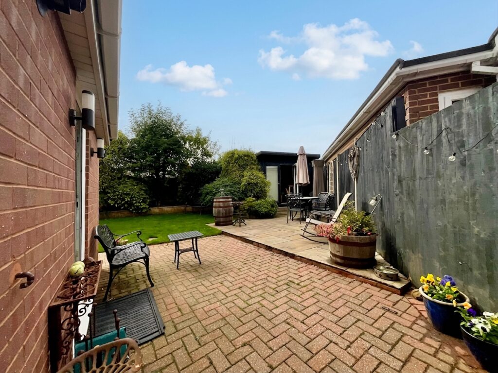 Sperry Close, Stoke-On-Trent, ST3