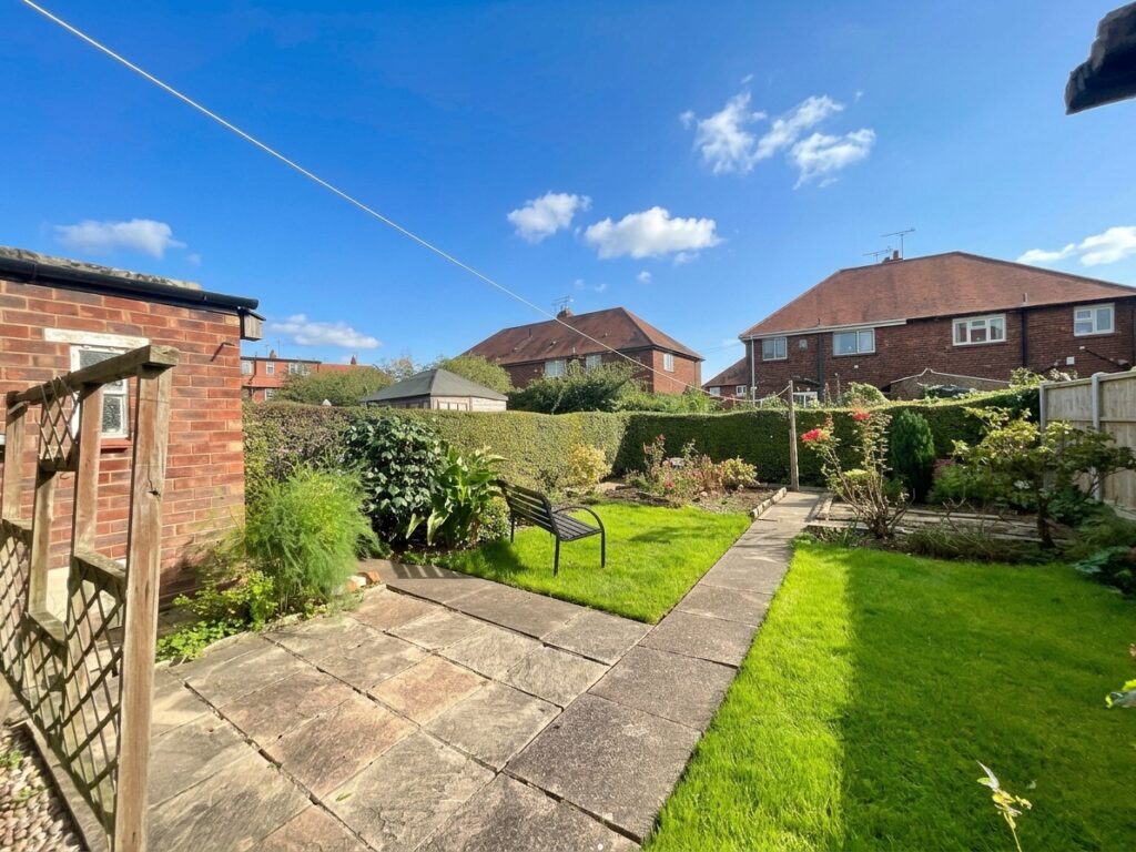 Barthomley Crescent, Crewe, CW2