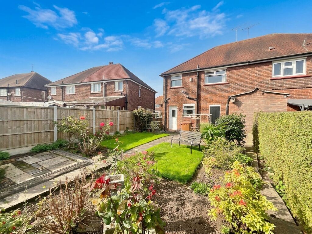Barthomley Crescent, Crewe, CW2