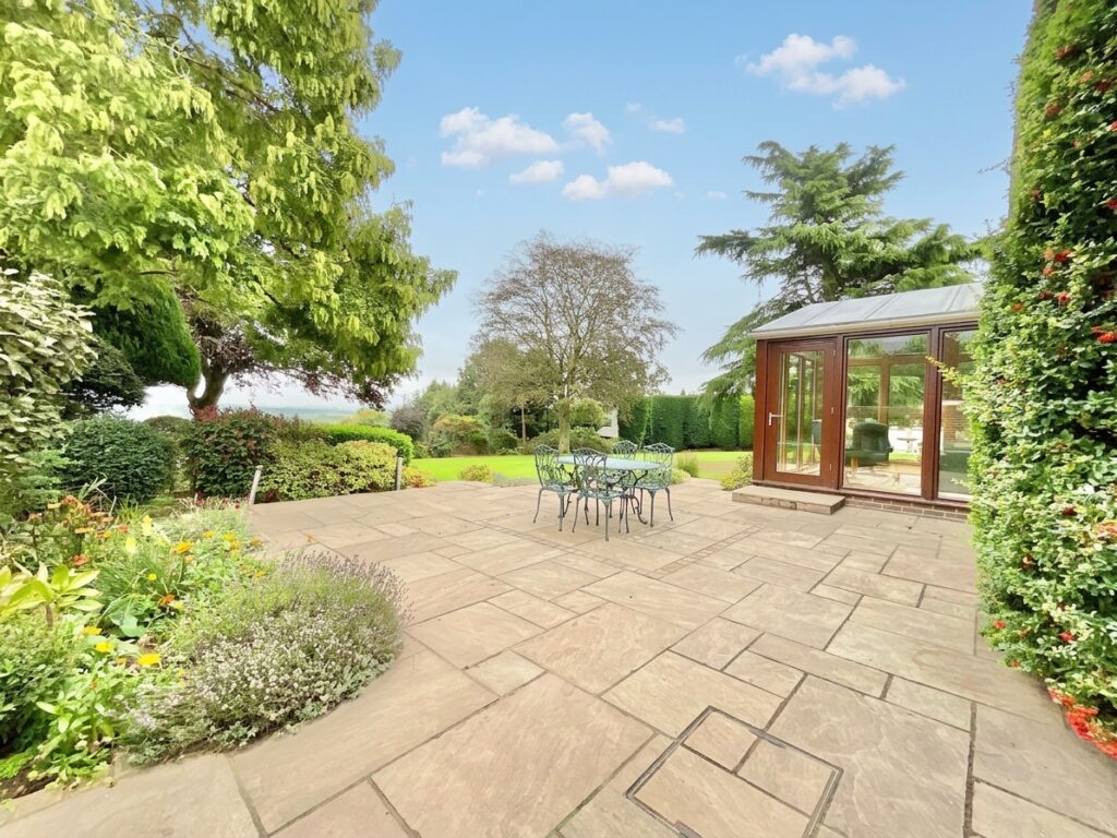 Bury Ring, Haughton, ST18