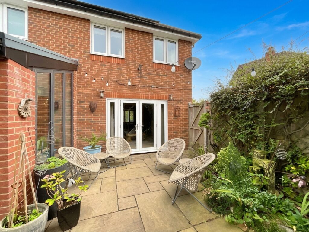 Kensington Drive, Willaston, CW5