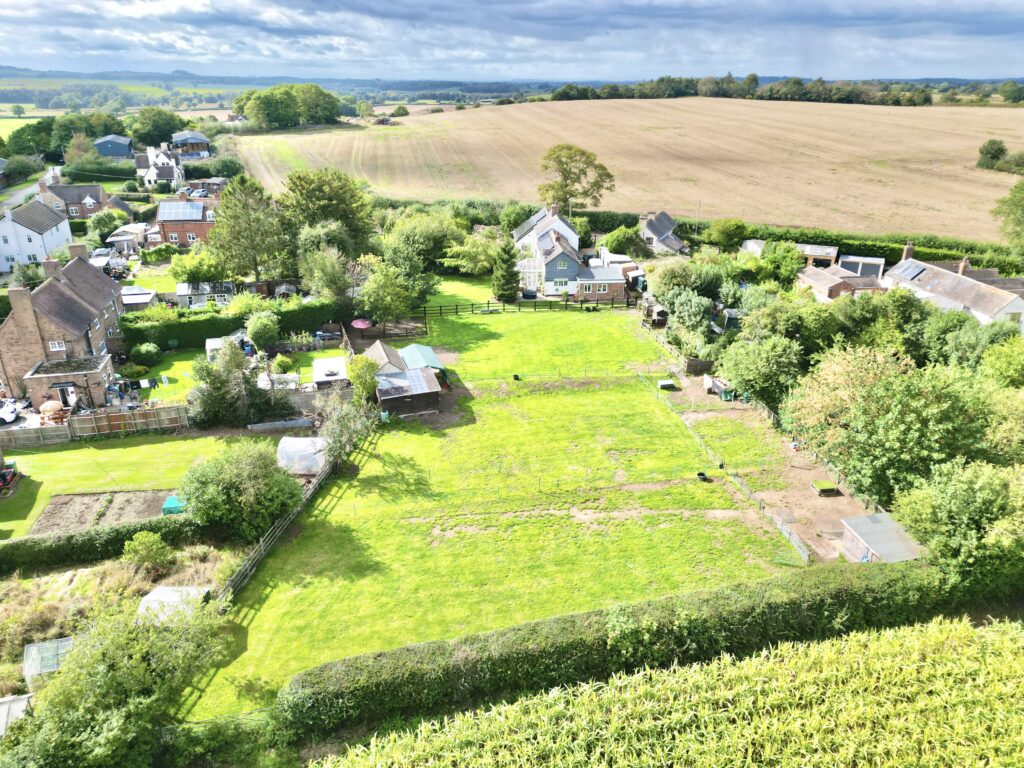 Heath Road, Bromstead, TF10