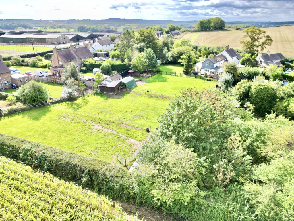Heath Road, Bromstead, TF10