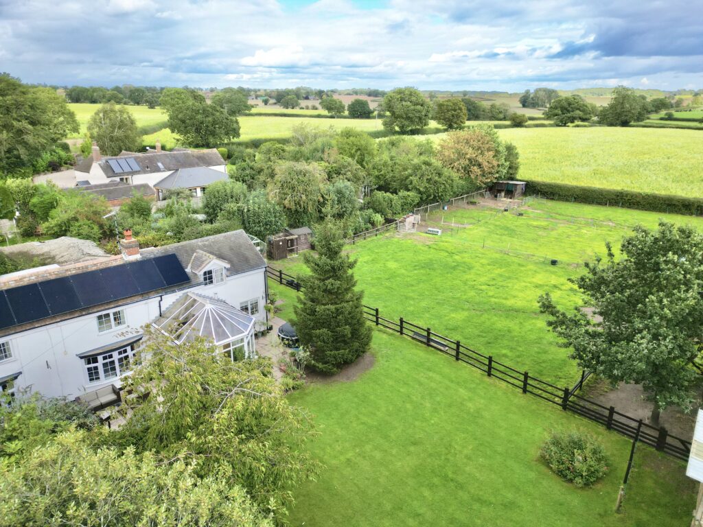 Heath Road, Bromstead, TF10