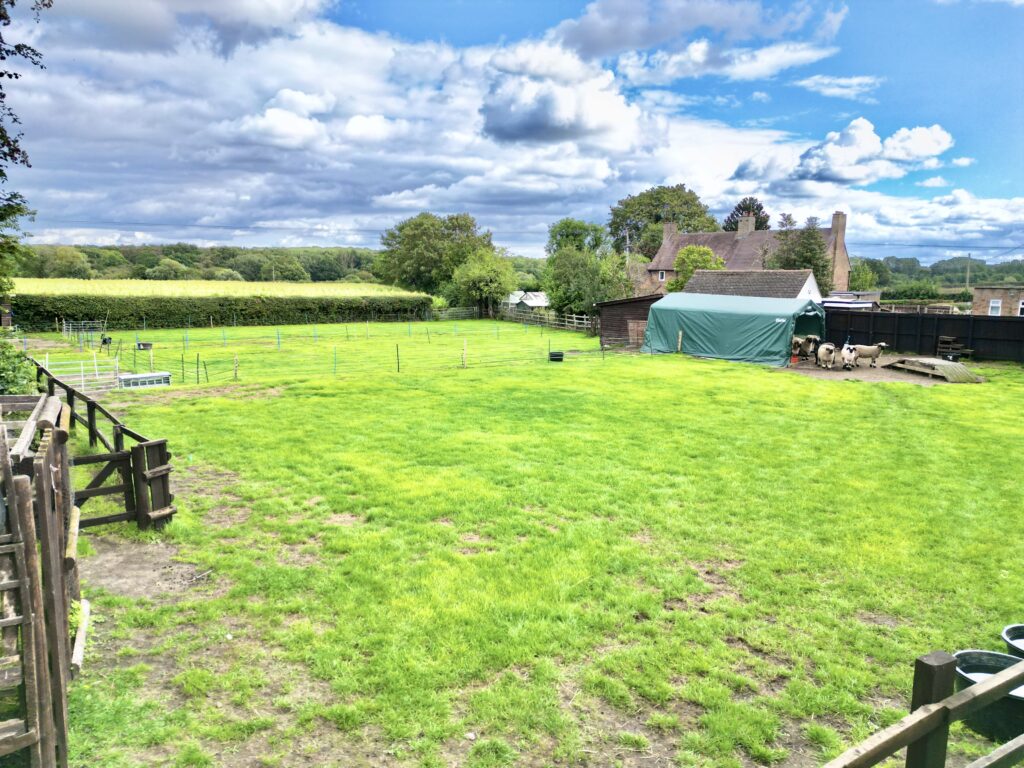 Heath Road, Bromstead, TF10