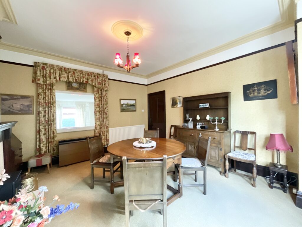 Breach Lane, Tean, ST10