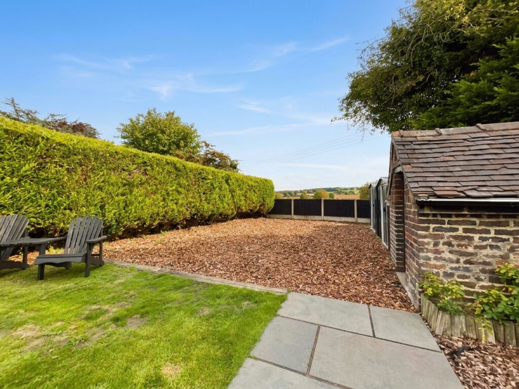 Stone Road, Tittensor, ST12