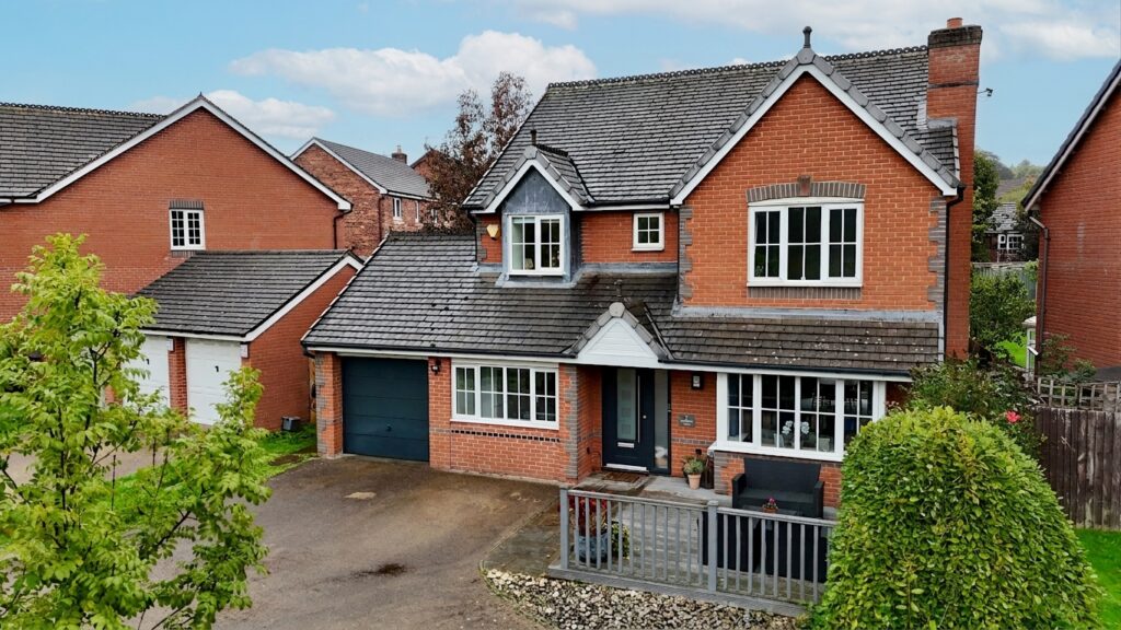 Anderton View, Stone, ST15