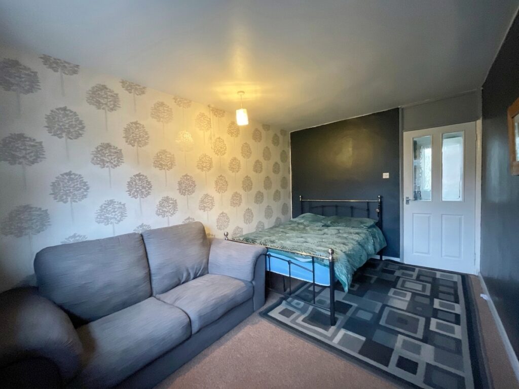 Frank Rogers Walk, Rugeley, WS15