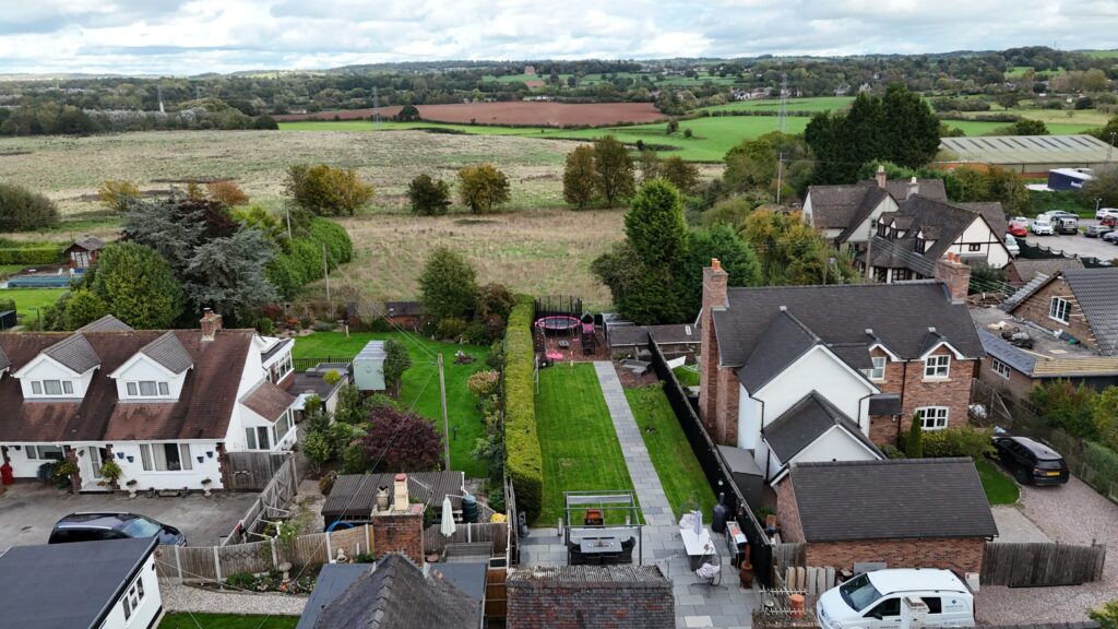 Stone Road, Tittensor, ST12